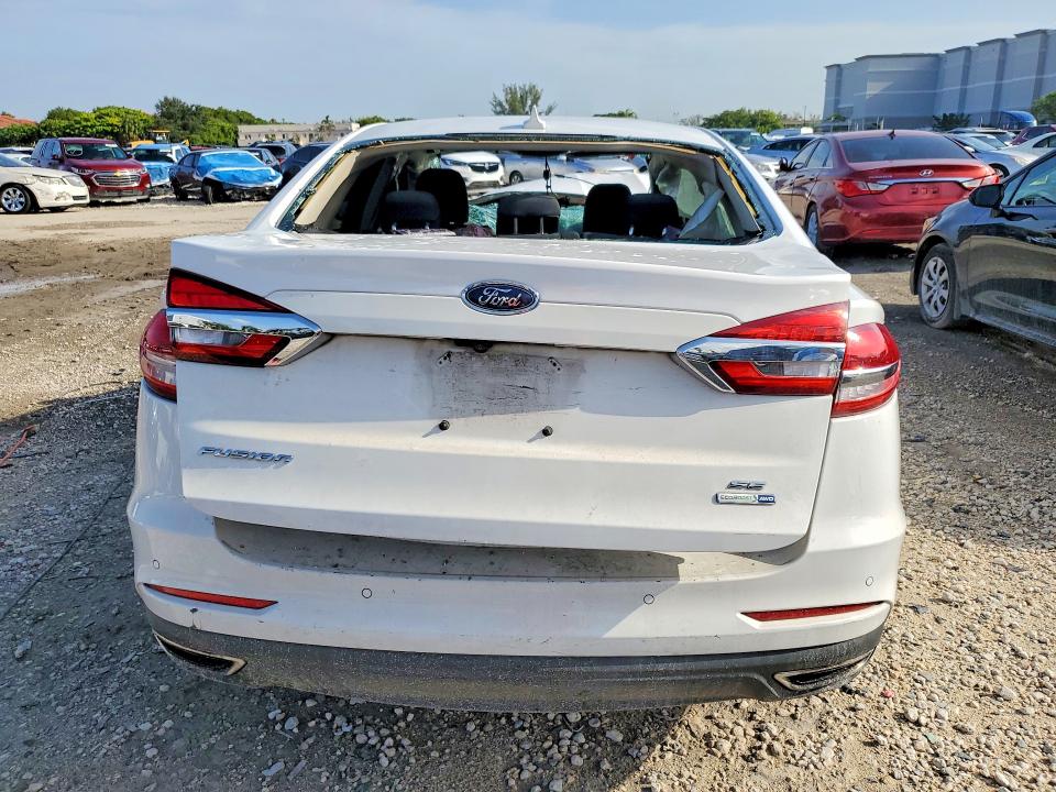 Photo 6 from auction – 2020 FORD FUSION with VIN 3FA6P0T94LR190931
