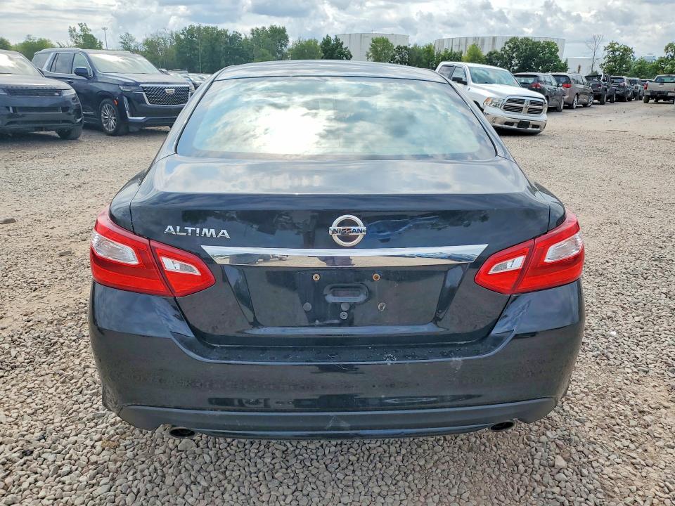 Photo 6 from auction – 2017 NISSAN ALTIMA with VIN 1N4AL3APXHC484090