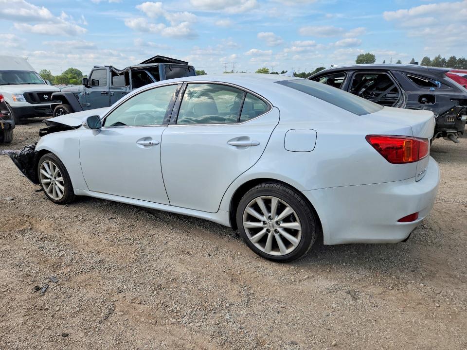 Photo 2 from auction – 2010 LEXUS IS with VIN JTHCF5C29A5042174