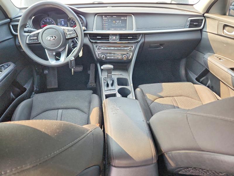 Photo 8 from auction – 2019 KIA OPTIMA with VIN 5XXGT4L38KG354501