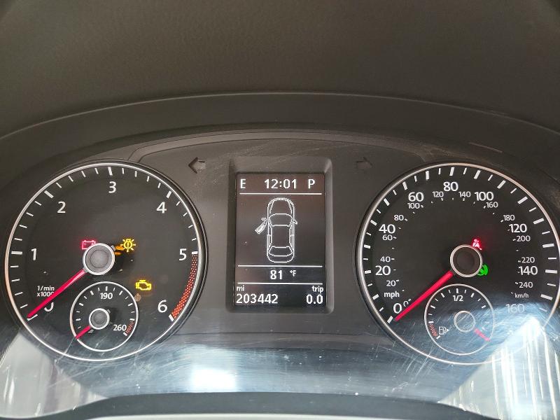 Photo 9 from auction – 2013 VOLKSWAGEN PASSAT with VIN 1VWBN7A36DC102397