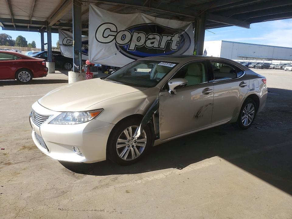 LEXUS ES 2013 with VIN JTHBK1GG6D2025599 - Photo from auction