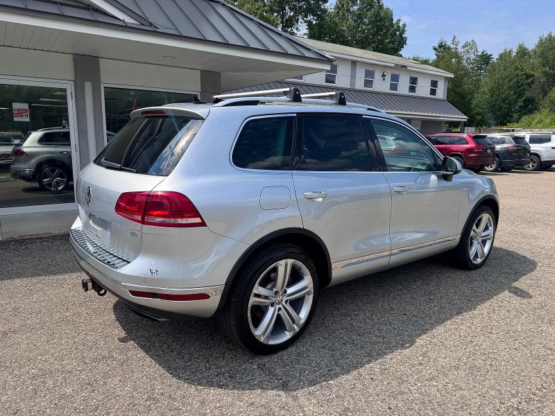 Photo 4 from auction – 2017 VOLKSWAGEN TOUAREG with VIN WVGGF7BP8HD001557