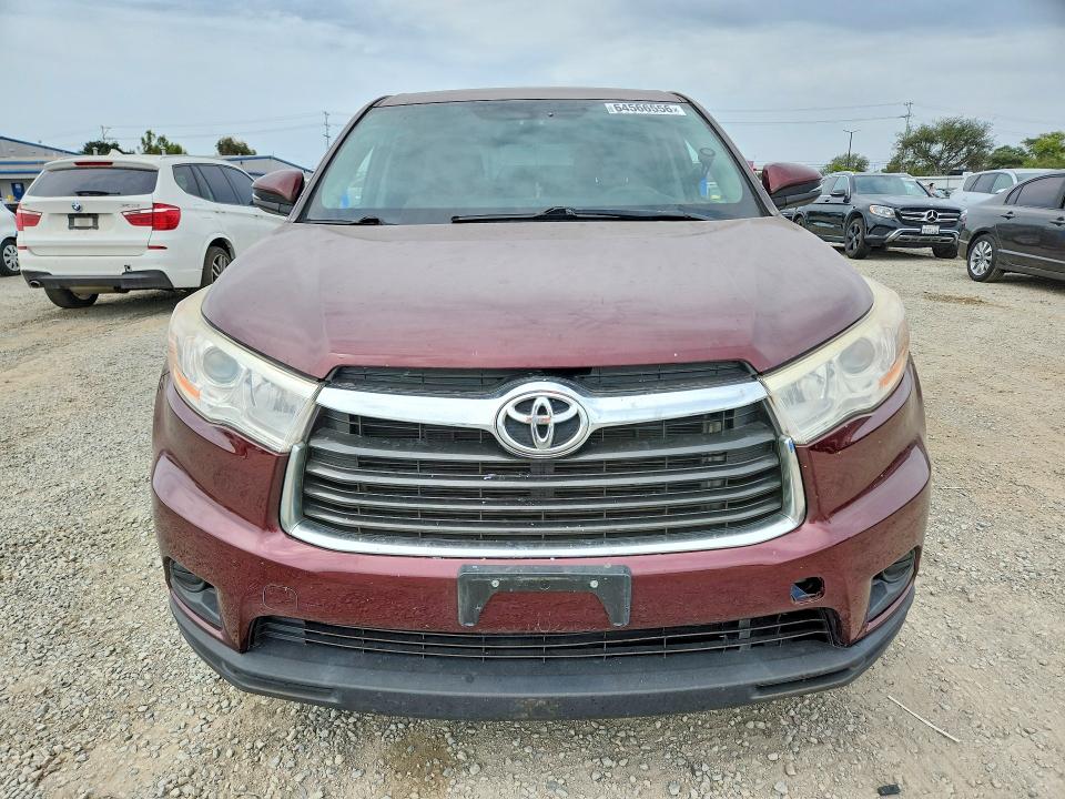 Photo 5 from auction – 2015 TOYOTA HIGHLANDER with VIN 5TDBKRFH5FS184927