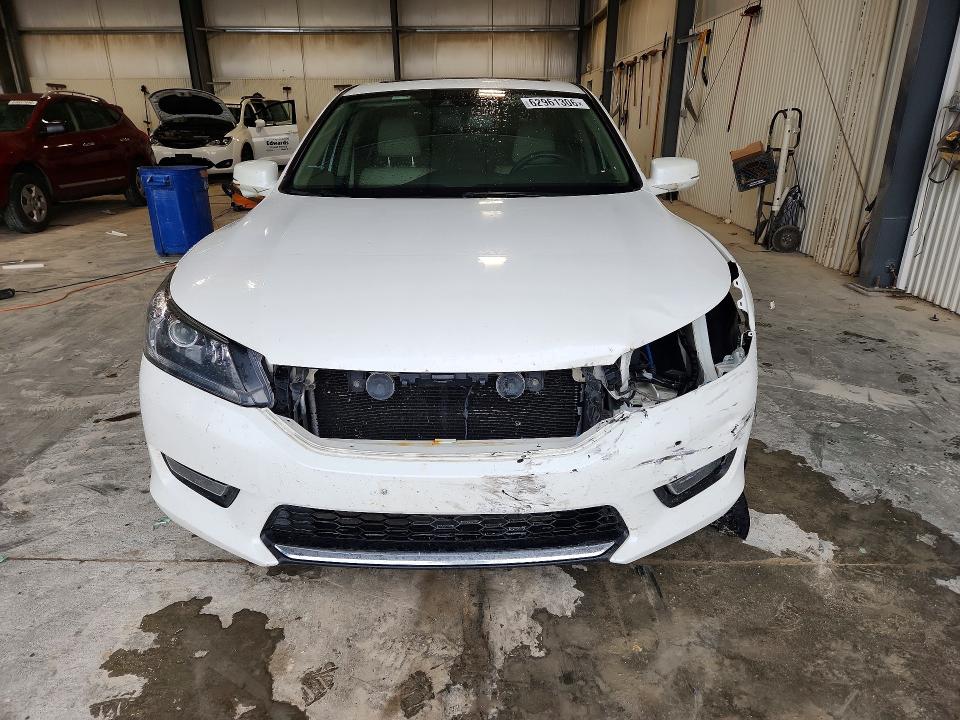 Photo 5 from auction – 2014 HONDA ACCORD with VIN 1HGCR2F8XEA007875