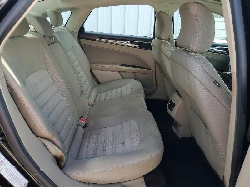 Photo 10 from auction – 2019 FORD FUSION with VIN 3FA6P0LU9KR207077