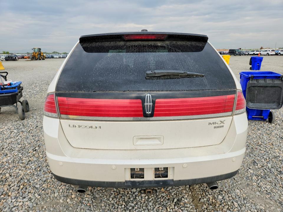 Photo 6 from auction – 2009 LINCOLN MKX with VIN 2LMDU88C59BJ01243