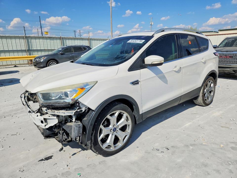 FORD ESCAPE 2017 with VIN 1FMCU0J95HUE15670 - Photo from auction