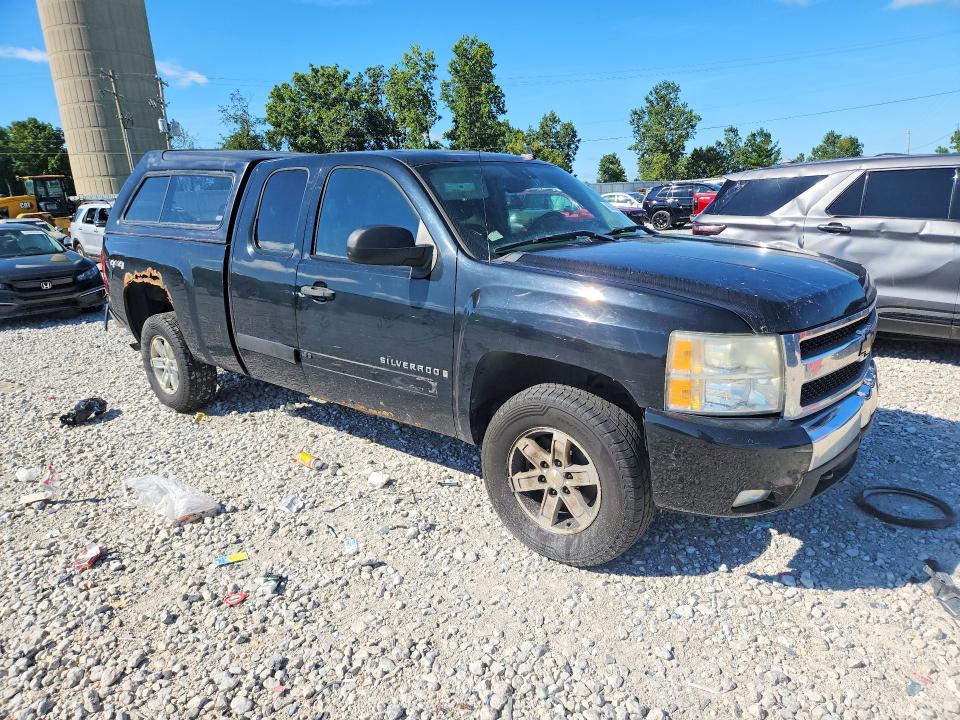 Photo 4 from auction – 2008 CHEVROLET SILVERADO with VIN 1GCEK19028Z263221