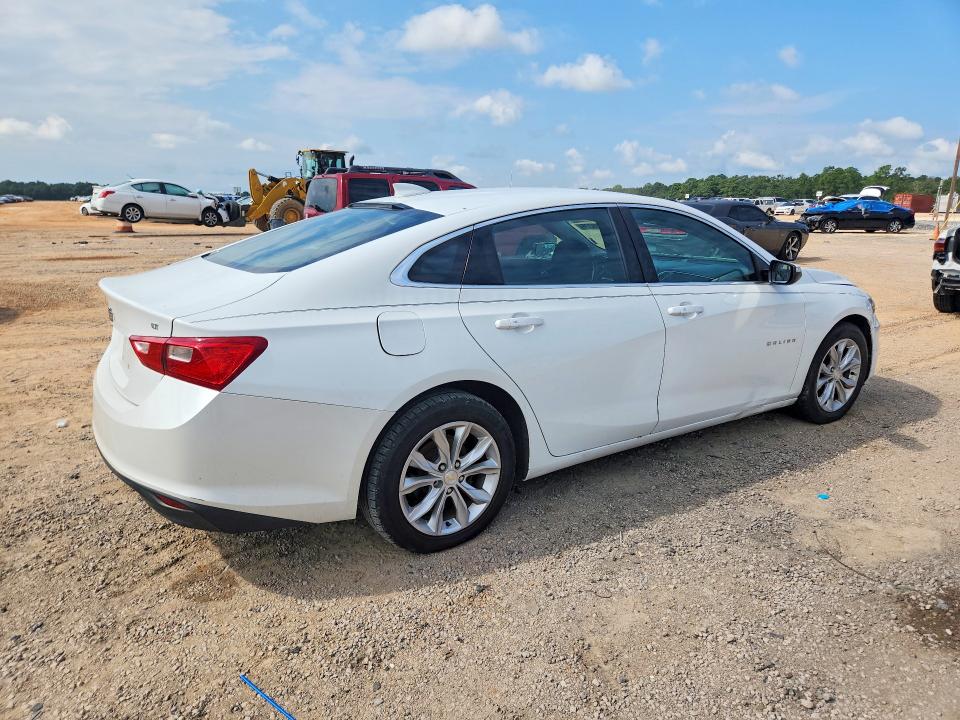 Photo 3 from auction – 2018 CHEVROLET MALIBU with VIN 1G1ZD5ST3JF101881