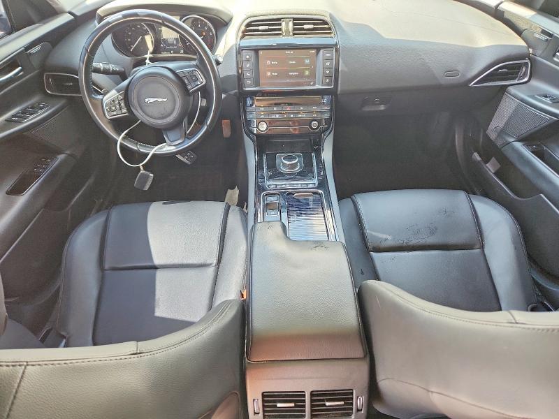 Photo 8 from auction – 2018 JAGUAR XE with VIN SAJAD4FX4JCP35148