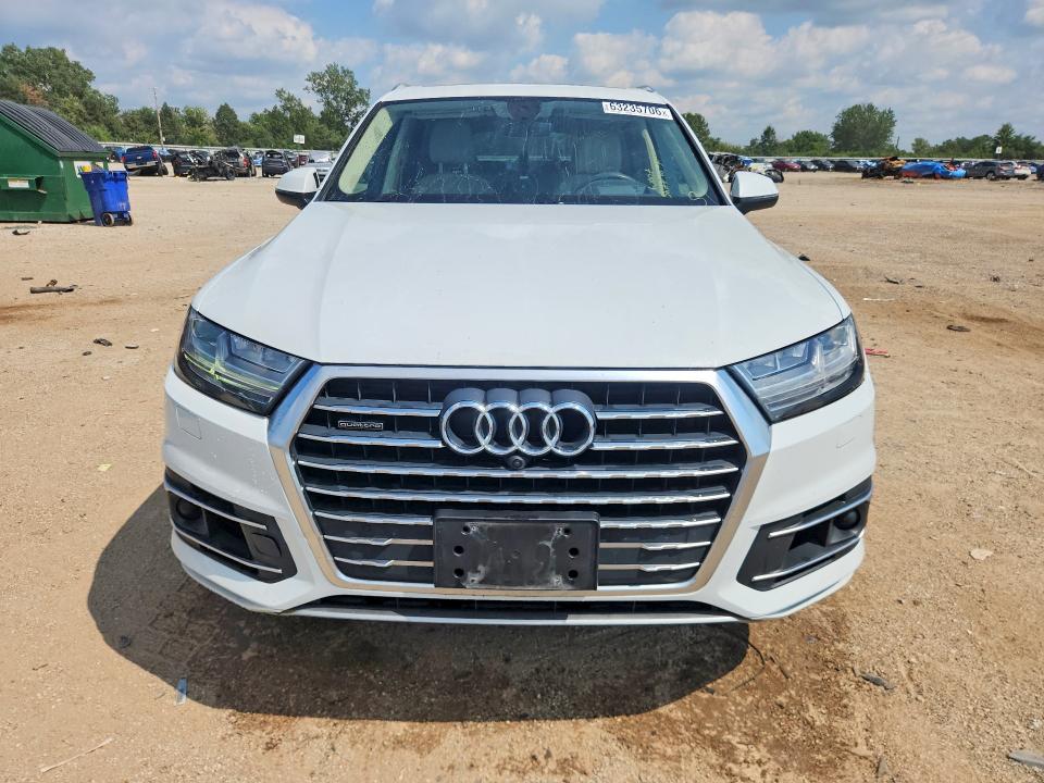 Photo 5 from auction – 2018 AUDI Q7 with VIN WA1VAAF78JD029599