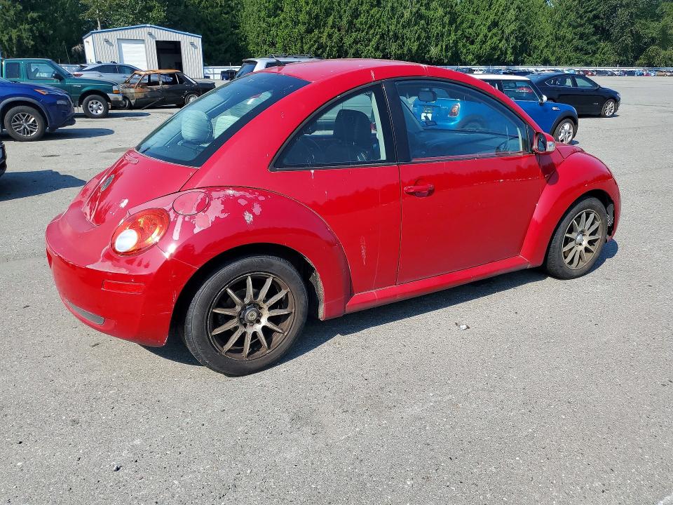Photo 3 from auction – 2010 VOLKSWAGEN NEW BEETLE with VIN 3VWPG3AG4AM008928