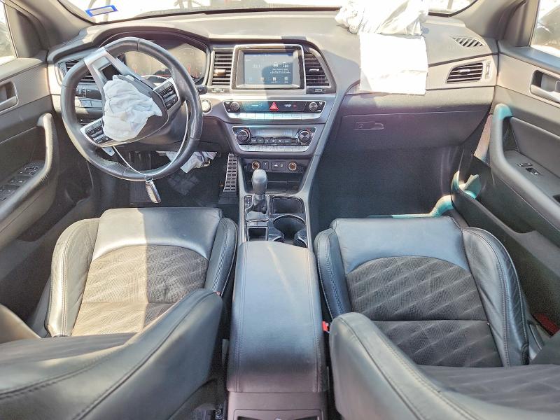Photo 8 from auction – 2019 HYUNDAI SONATA with VIN 5NPE34AF4KH778671