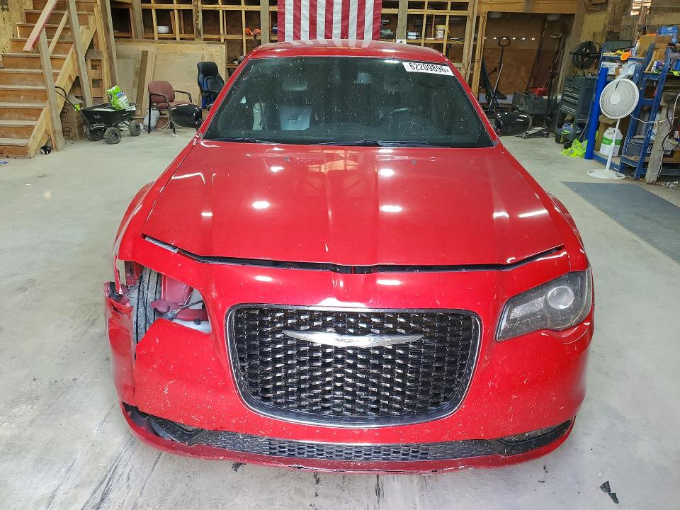 Photo 5 from auction – 2017 CHRYSLER 300 with VIN 2C3CCAGG2HH547120