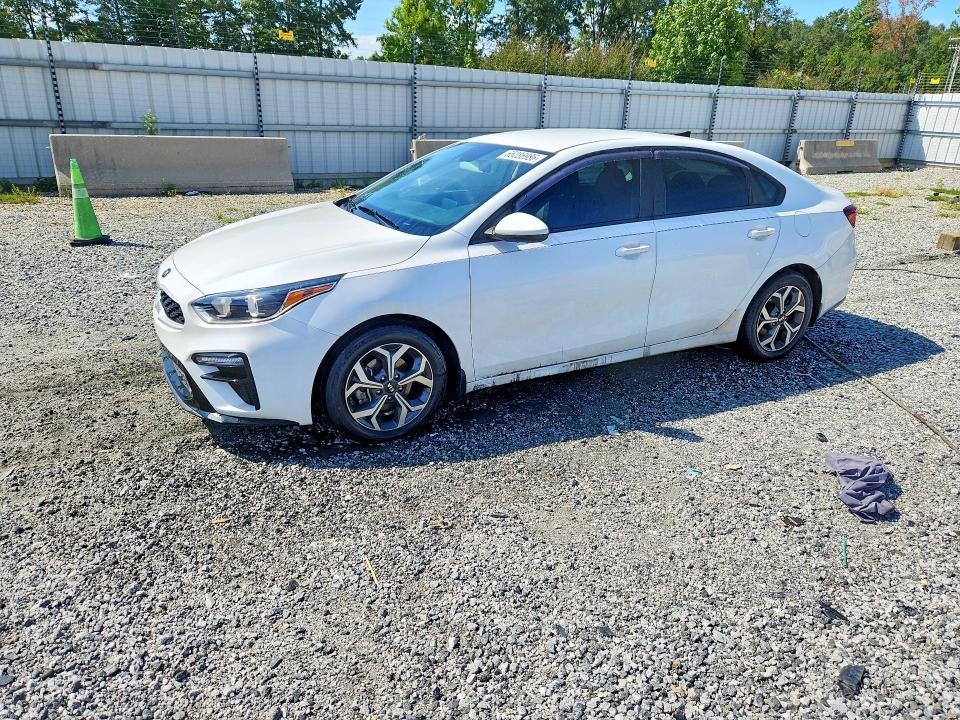KIA FORTE 2021 with VIN 3KPF24AD7ME382795 - Photo from auction