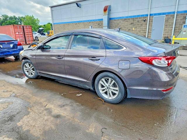 Photo 2 from auction – 2015 HYUNDAI SONATA with VIN 5NPE24AF6FH164200