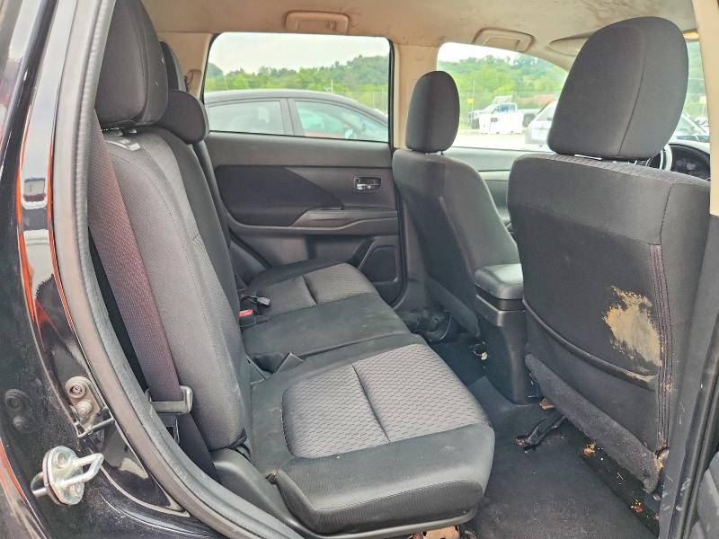 Photo 11 from auction – 2014 MITSUBISHI OUTLANDER with VIN JA4AD3A35EZ009437