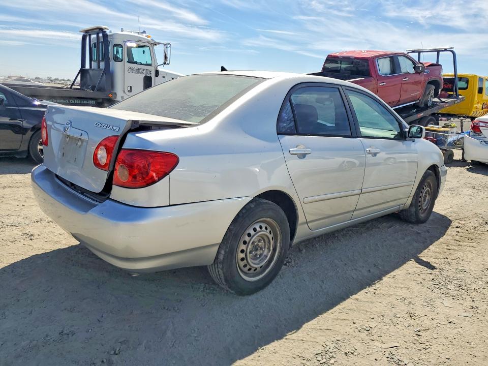 Photo 3 from auction – 2005 TOYOTA COROLLA with VIN 1NXBR32E65Z526492