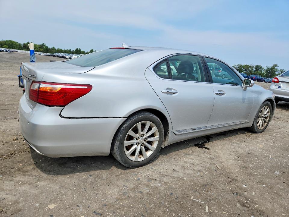 Photo 3 from auction – 2012 LEXUS LS with VIN JTHCL5EF8C5015205