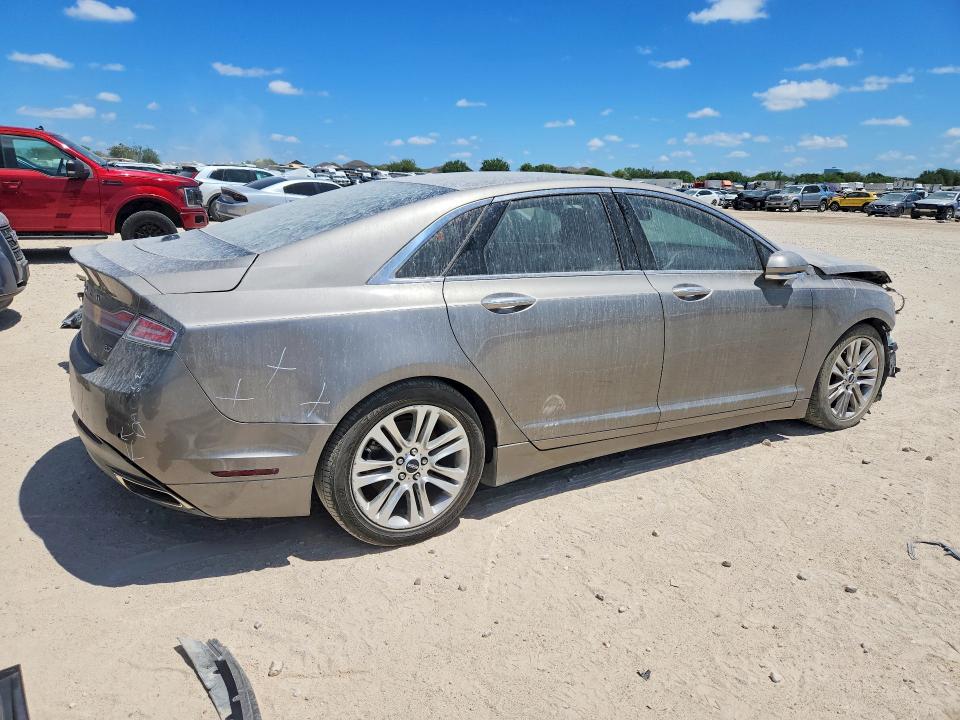 Photo 3 from auction – 2015 LINCOLN MKZ with VIN 3LN6L2GK8FR624976