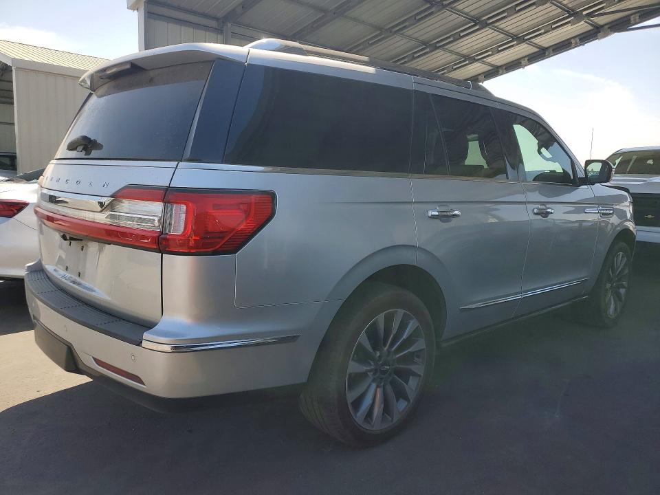 Photo 3 from auction – 2019 LINCOLN NAVIGATOR with VIN 5LMJJ2JT5KEL14666