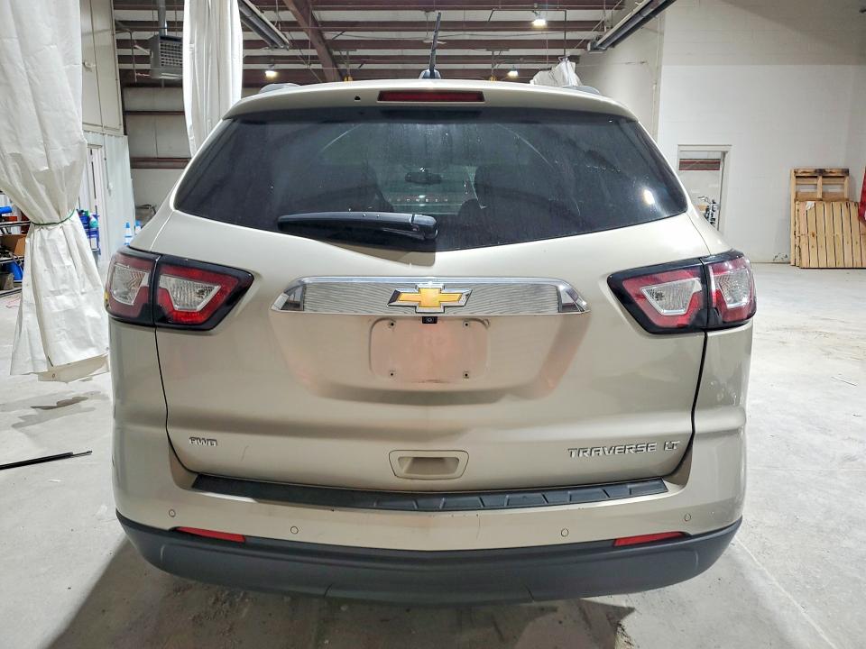 Photo 6 from auction – 2016 CHEVROLET TRAVERSE with VIN 1GNKVGKD5GJ306478
