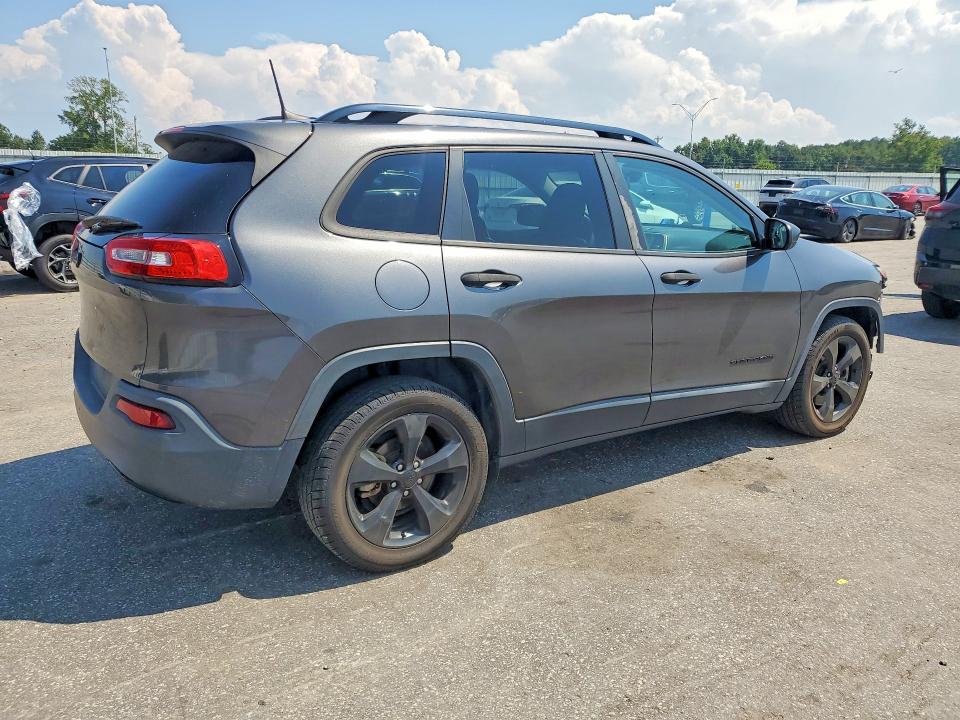 Photo 3 from auction – 2017 JEEP CHEROKEE with VIN 1C4PJLAB7HW507905