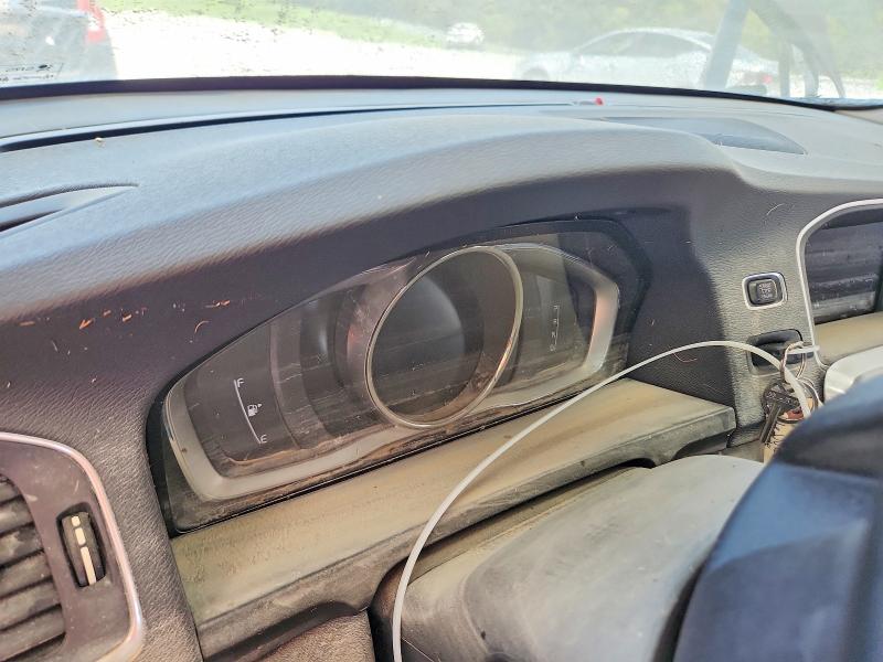 Zdjęcie 9 z aukcji – 2016 VOLVO S60 z VIN LYV612TK1GB107961