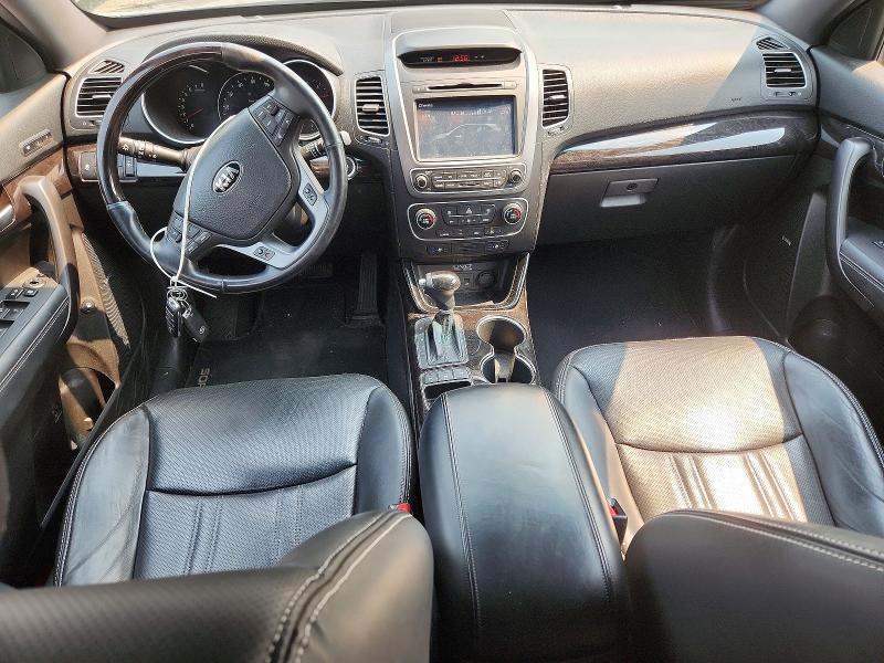 Photo 8 from auction – 2014 KIA SORENTO with VIN 5XYKWDA70EG449738