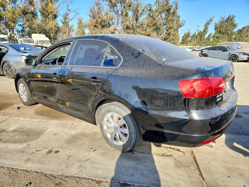 Photo 2 from auction – 2013 VOLKSWAGEN JETTA with VIN 3VW1K7AJ4DM412209