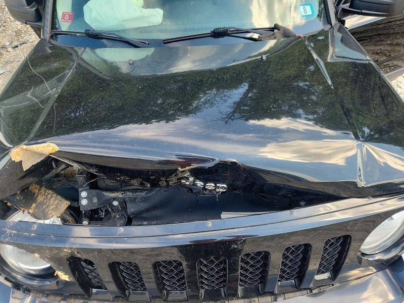Photo 12 from auction – 2016 JEEP PATRIOT with VIN 1C4NJRFB1GD598232
