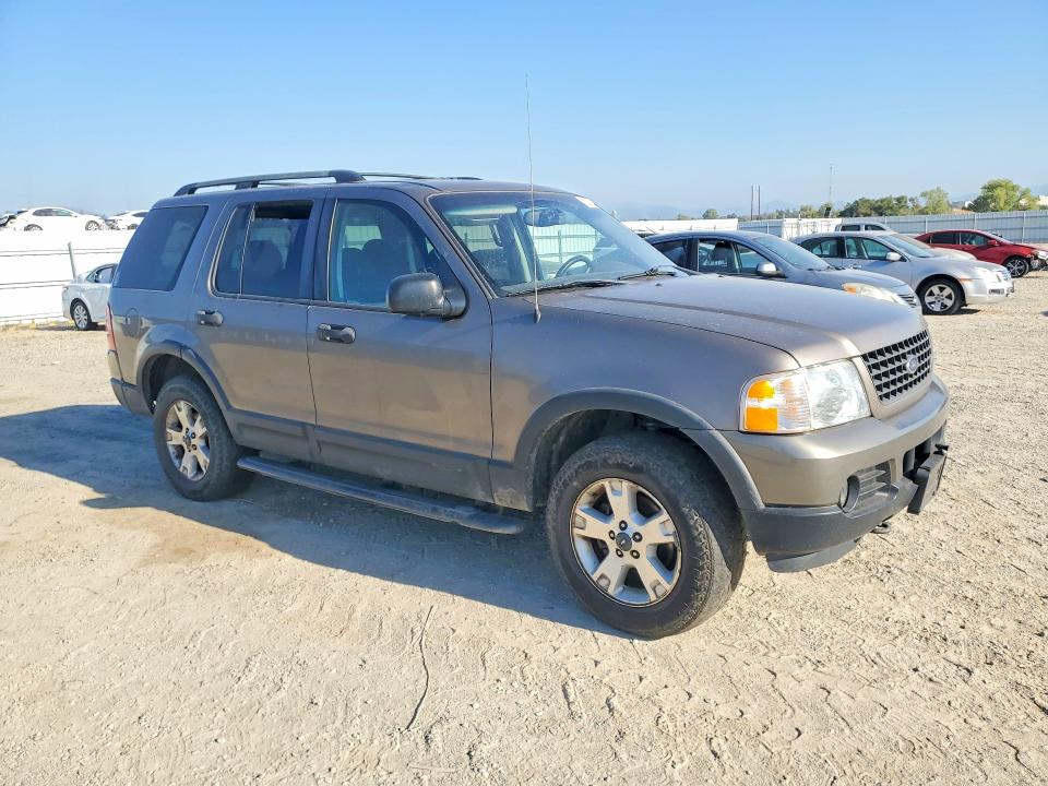 Photo 4 from auction – 2003 FORD EXPLORER with VIN 1FMDU73K63UB31597