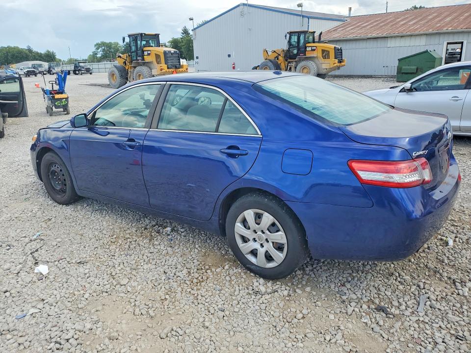 Photo 2 from auction – 2011 TOYOTA CAMRY with VIN 4T1BF3EKXBU591593