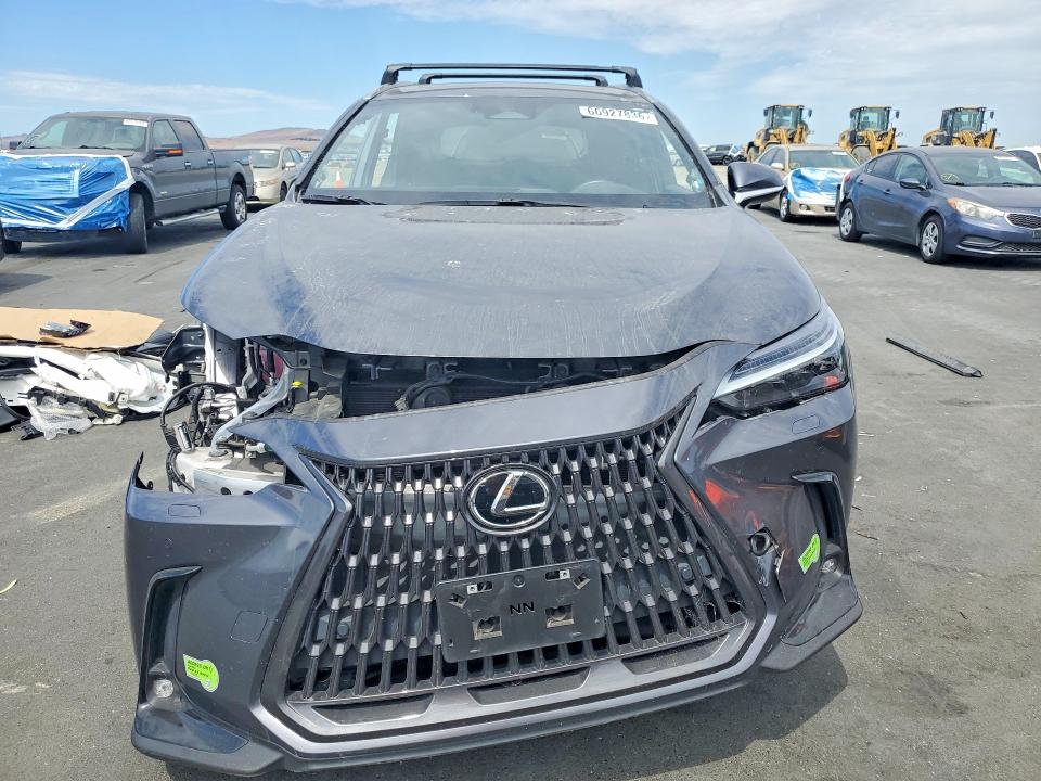 Photo 5 from auction – 2023 LEXUS NX with VIN JTJHKCFZ5P2013973