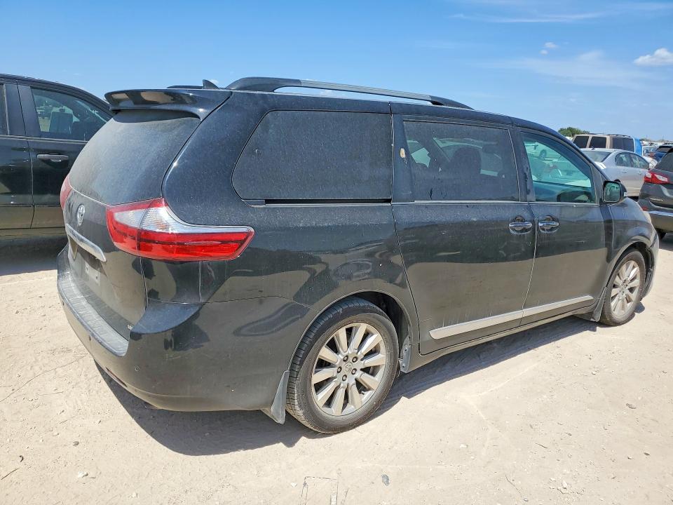 Photo 3 from auction – 2017 TOYOTA SIENNA with VIN 5TDYZ3DC0HS779455