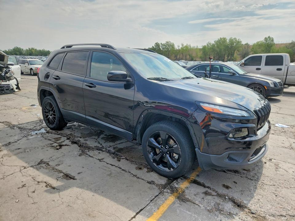 Foto 4 de la subasta – 2018 JEEP CHEROKEE con VIN 1C4PJMCX4JD541672