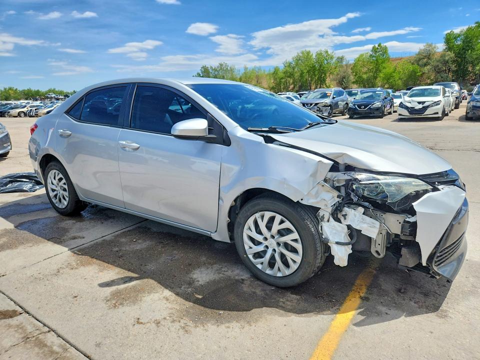 Photo 4 from auction – 2018 TOYOTA COROLLA with VIN 2T1BURHE0JC046291