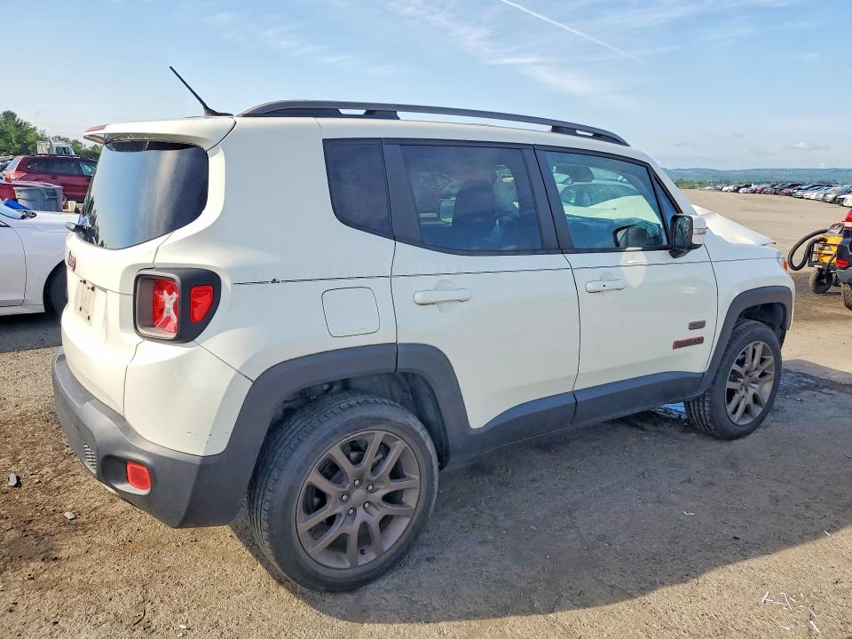 Photo 3 from auction – 2016 JEEP RENEGADE with VIN ZACCJBBT8GPC85189