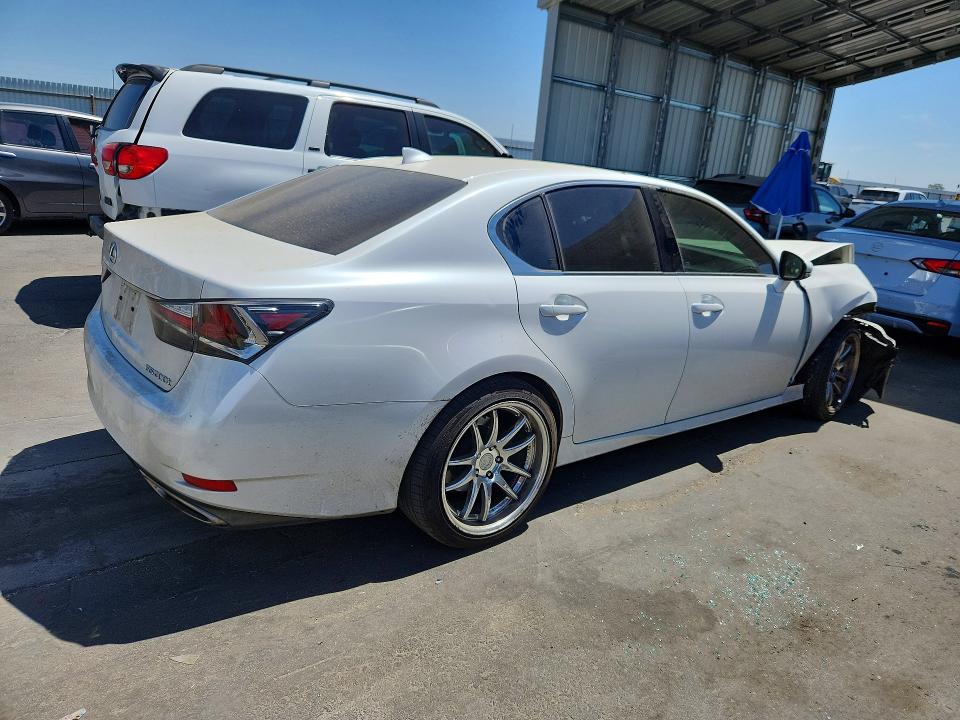 Photo 3 from auction – 2016 LEXUS GS 200T with VIN JTHBA1BL3GA002153