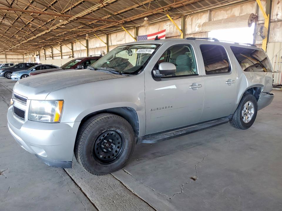 Photo 1 from auction – 2011 CHEVROLET SUBURBAN with VIN 1GNSKHE39BR236432