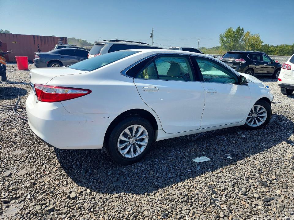 Photo 3 from auction – 2015 TOYOTA CAMRY with VIN 4T1BF1FK2FU993729