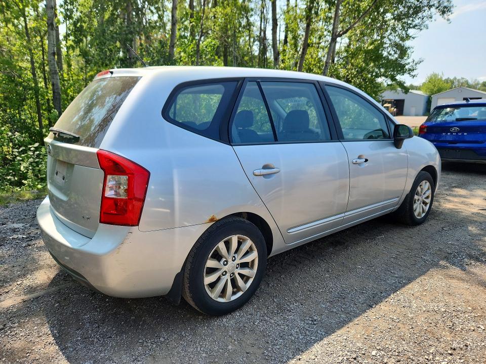 Photo 3 from auction – 2012 KIA RONDO with VIN KNAHG8A84C7408995