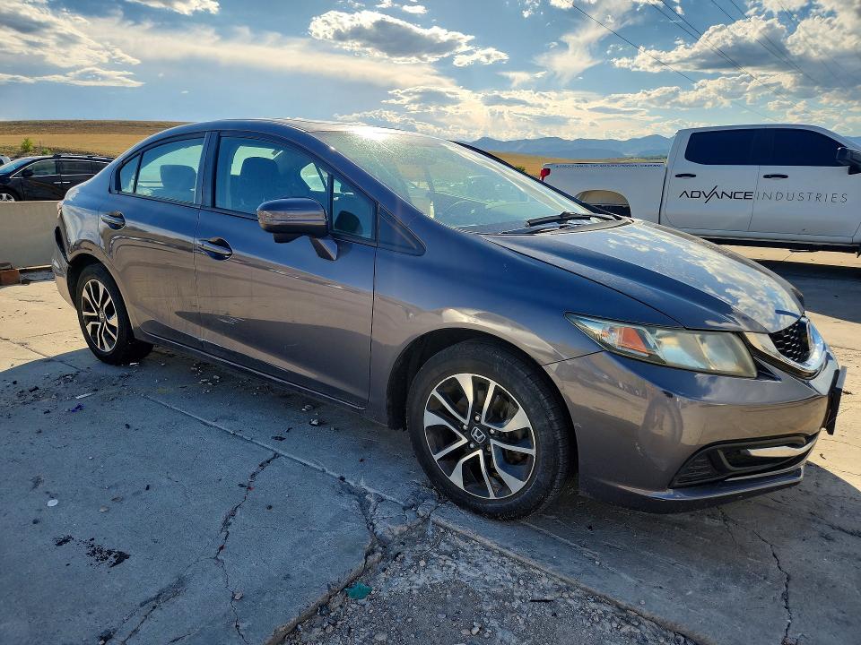 Photo 4 from auction – 2014 HONDA CIVIC with VIN 2HGFB2F88EH555716