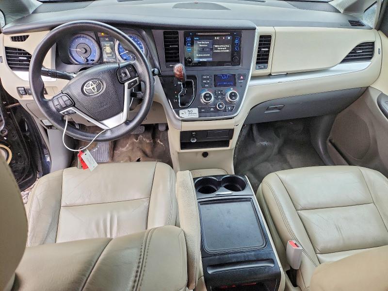 Photo 8 from auction – 2015 TOYOTA SIENNA with VIN 5TDYK3DC5FS655392