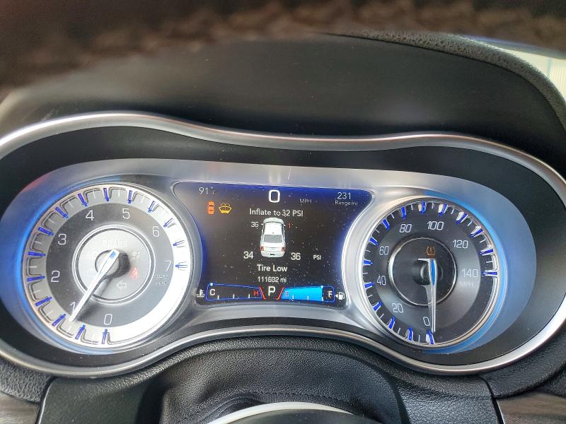 Photo 9 from auction – 2018 CHRYSLER 300 with VIN 2C3CCAAG4JH342011