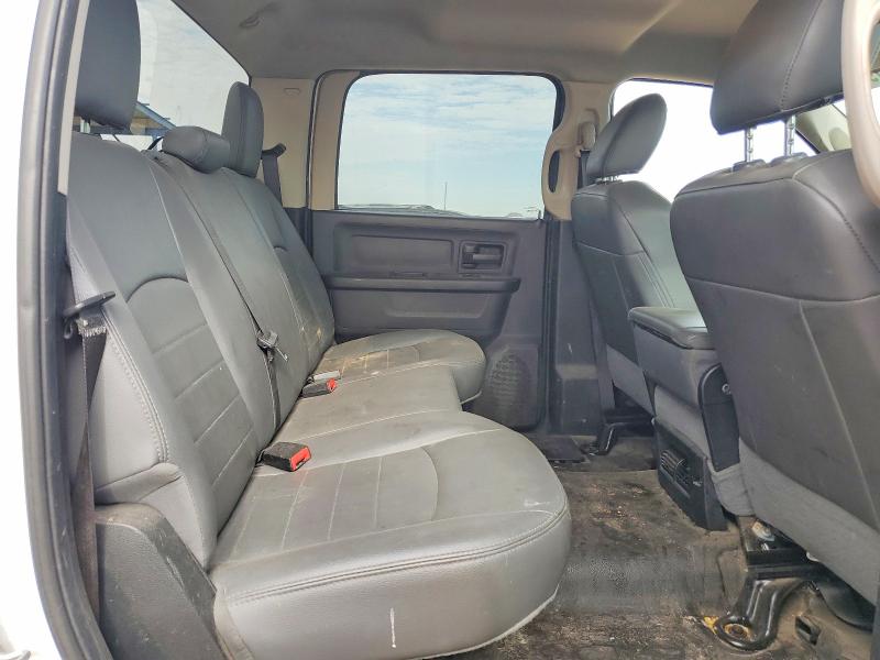 Photo 10 from auction – 2018 RAM 1500 with VIN 3C6RR6KG1JG238289