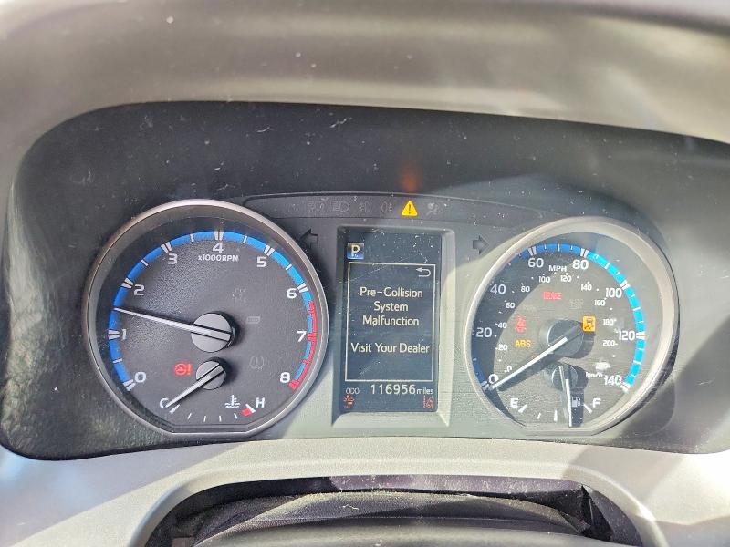 Photo 9 from auction – 2018 TOYOTA RAV4 with VIN 2T3RFREV8JW792278