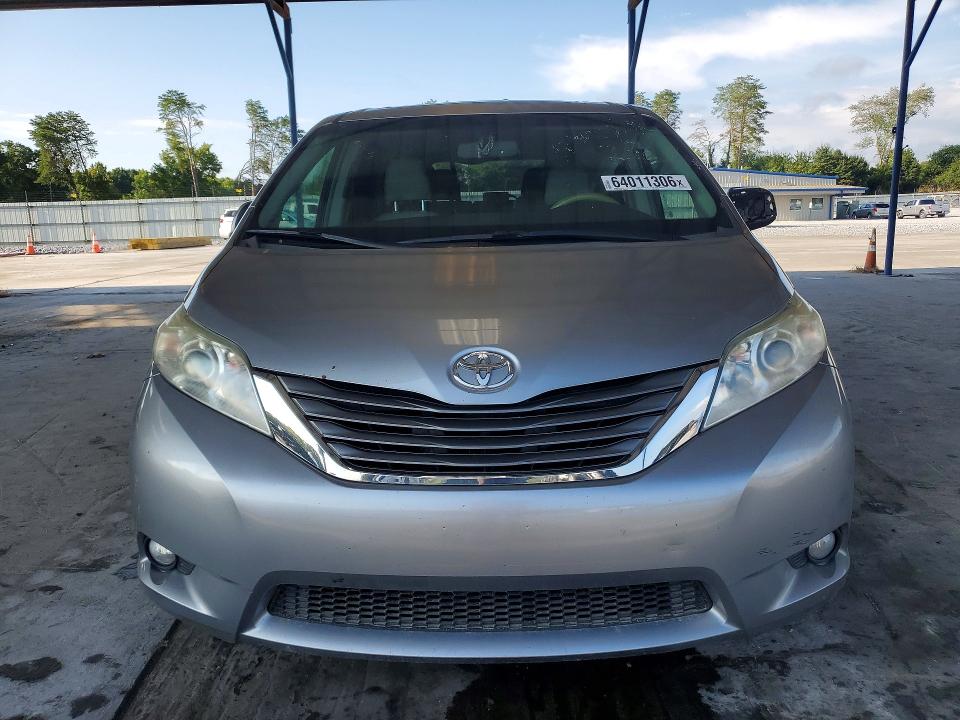 Photo 5 from auction – 2012 TOYOTA SIENNA with VIN 5TDYK3DCXCS260801