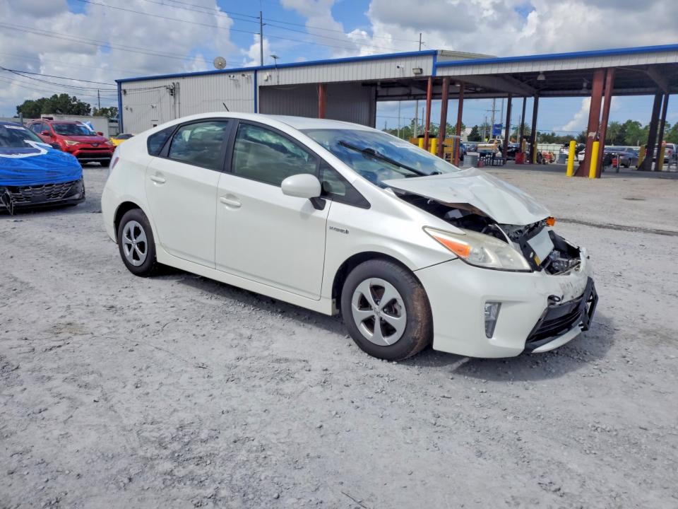 Photo 4 from auction – 2013 TOYOTA PRIUS with VIN JTDKN3DU3D1644682